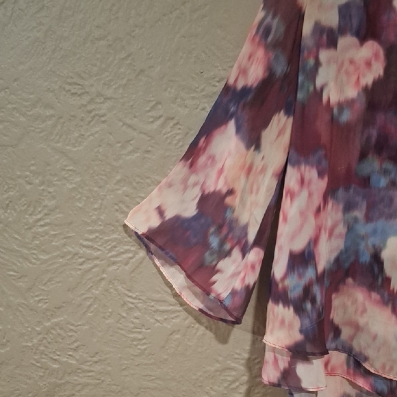 Jennifer Lopez Pink and Purple Asymmetrical Bell Sleeve Blouse - Picture 3 of 8